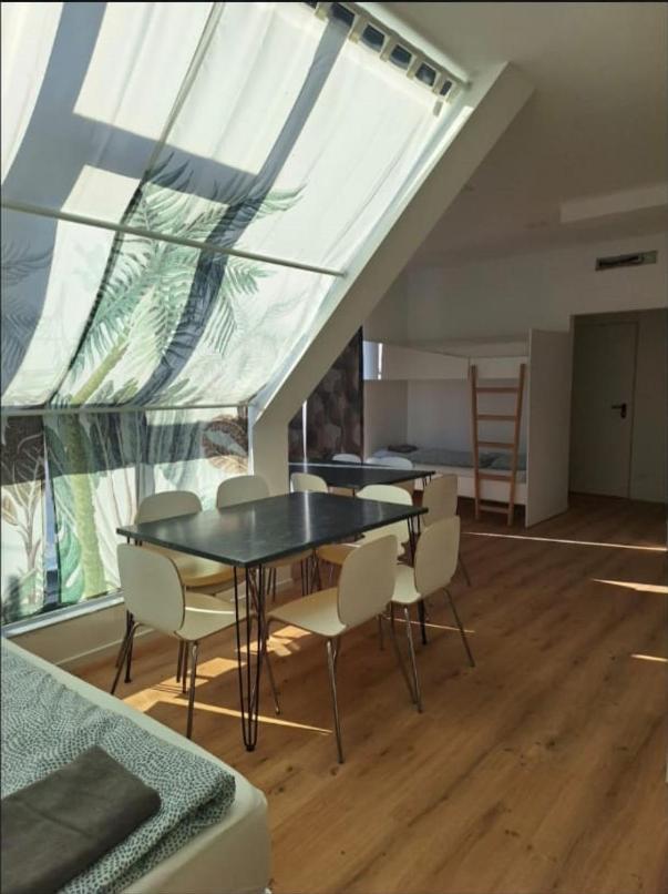 Appartement Betariel'Com Westbahnhof M à Vienne Extérieur photo